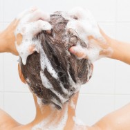 ¿Hay que lavarse el pelo cada día?
